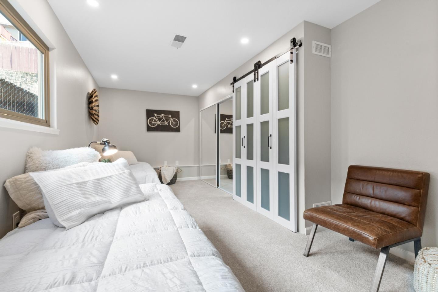 Detail Gallery Image 23 of 28 For 1136 Oddstad Blvd, Pacifica,  CA 94044 - 4 Beds | 3 Baths