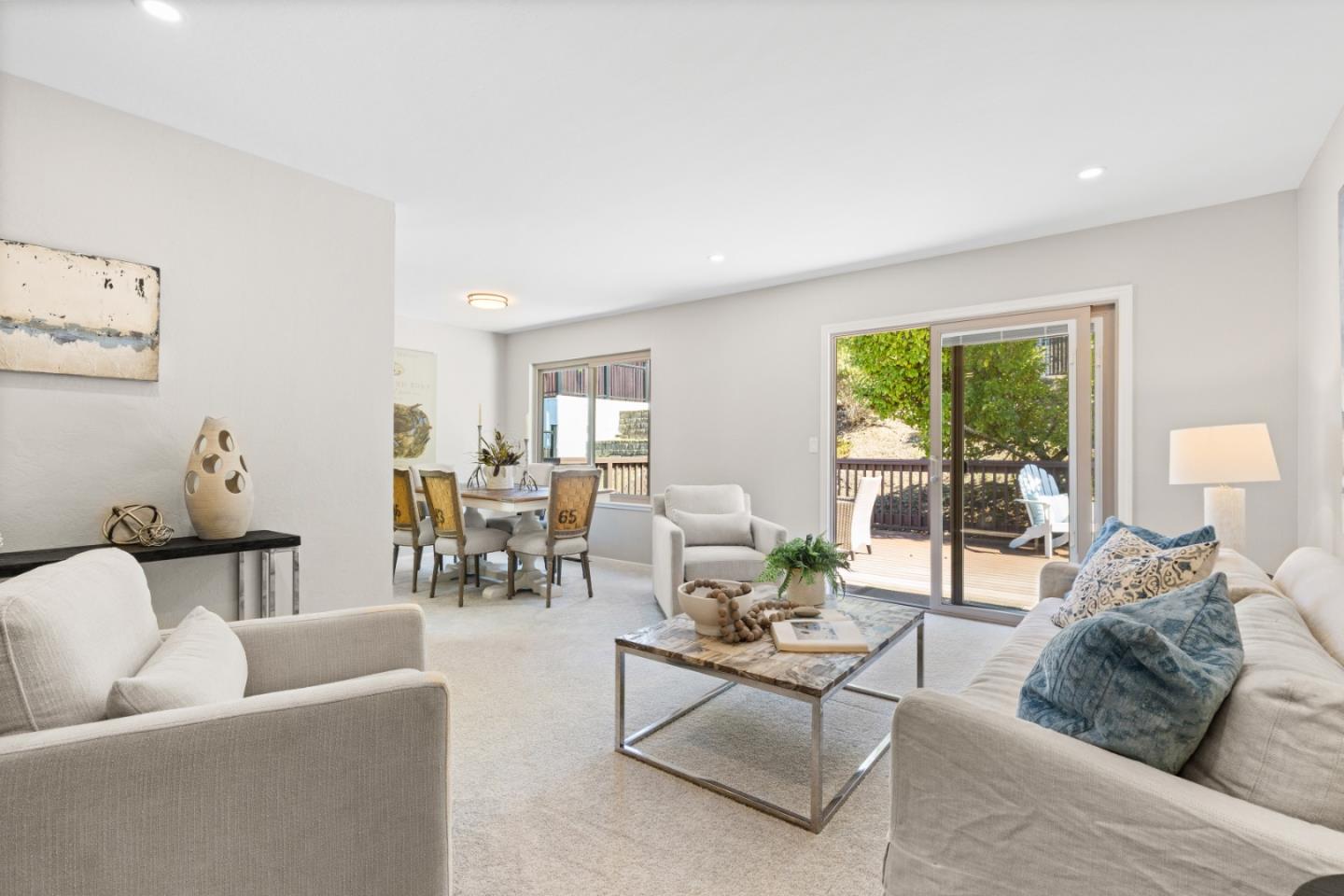 Detail Gallery Image 3 of 28 For 1136 Oddstad Blvd, Pacifica,  CA 94044 - 4 Beds | 3 Baths