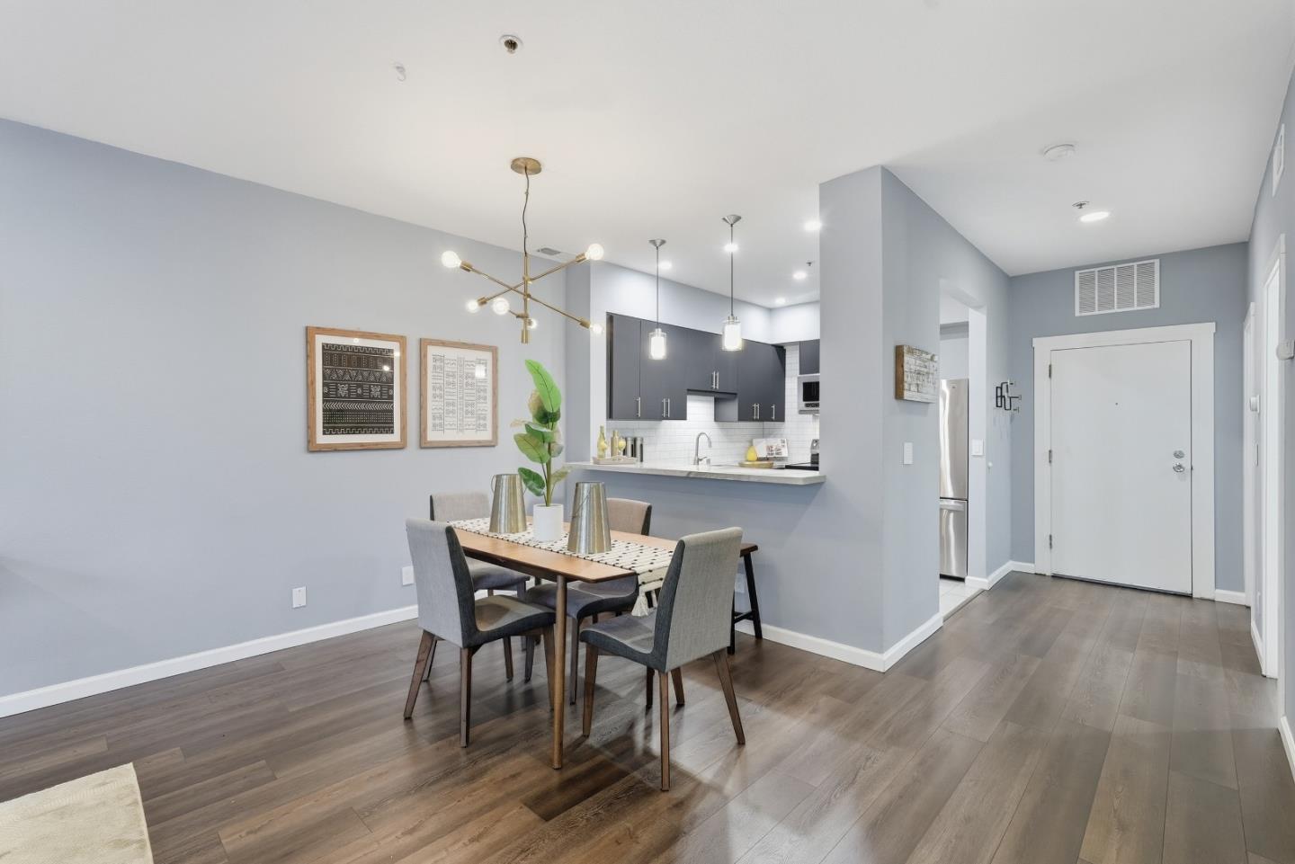 Detail Gallery Image 5 of 20 For 97 E Saint James St #26,  San Jose,  CA 95112 - 1 Beds | 1 Baths