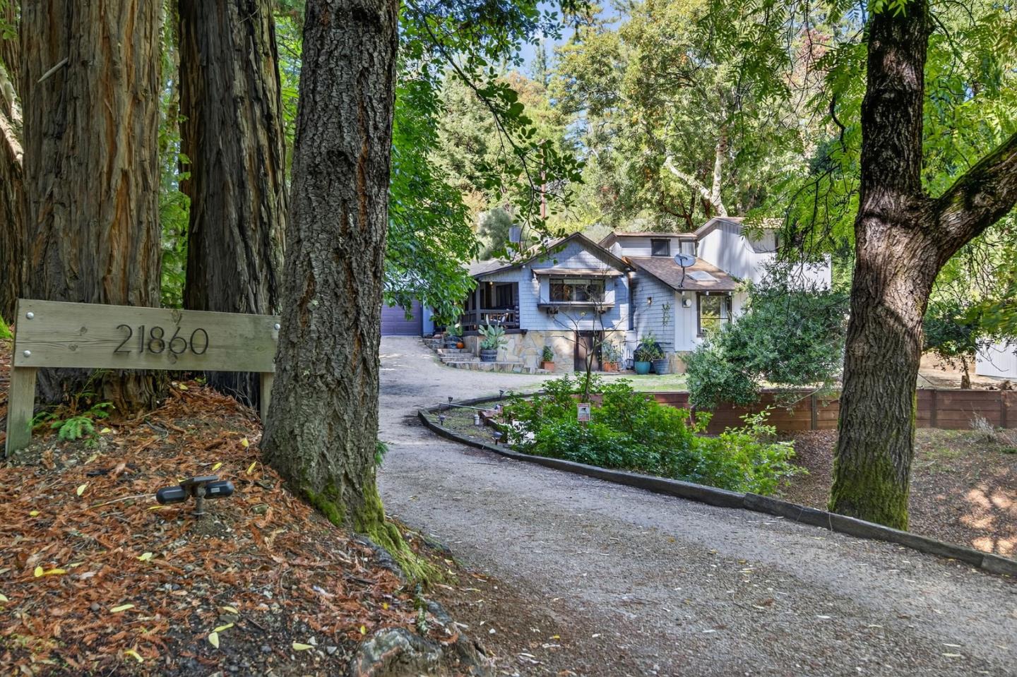 Front Image Thumbnail for ML82024386