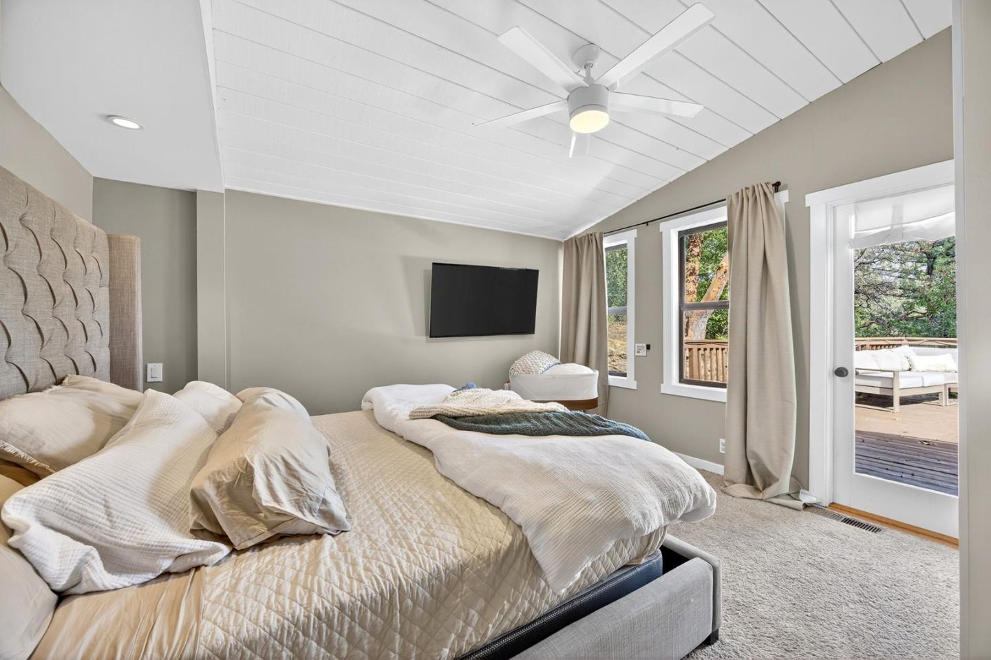 Detail Gallery Image 23 of 49 For 21860 Bear Creek Way, Los Gatos,  CA 95033 - 4 Beds | 3/1 Baths