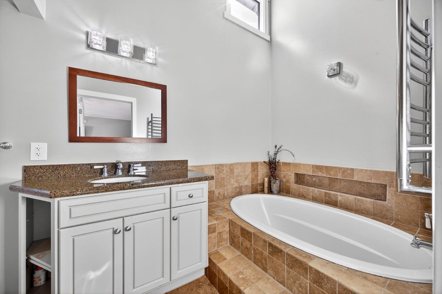 Detail Gallery Image 28 of 49 For 21860 Bear Creek Way, Los Gatos,  CA 95033 - 4 Beds | 3/1 Baths