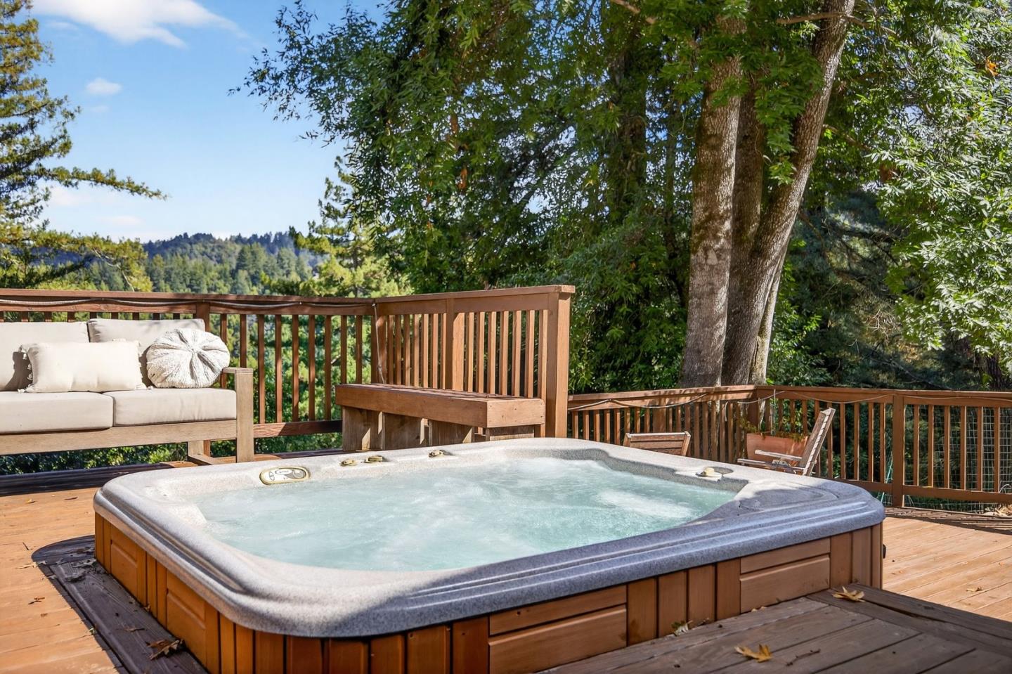 Detail Gallery Image 5 of 49 For 21860 Bear Creek Way, Los Gatos,  CA 95033 - 4 Beds | 3/1 Baths