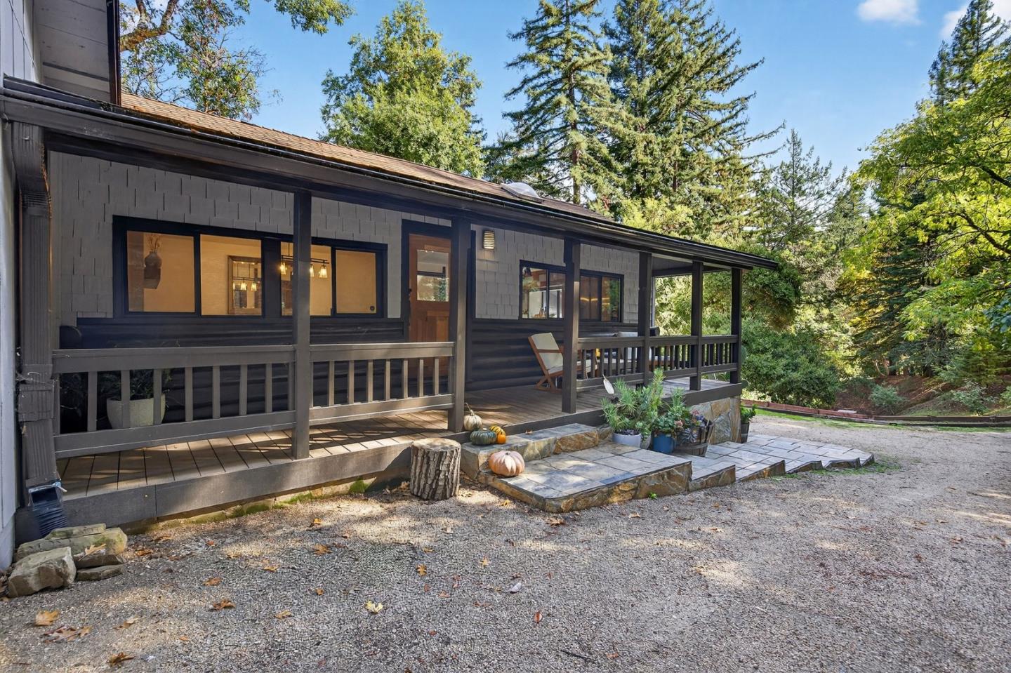 Detail Gallery Image 6 of 49 For 21860 Bear Creek Way, Los Gatos,  CA 95033 - 4 Beds | 3/1 Baths