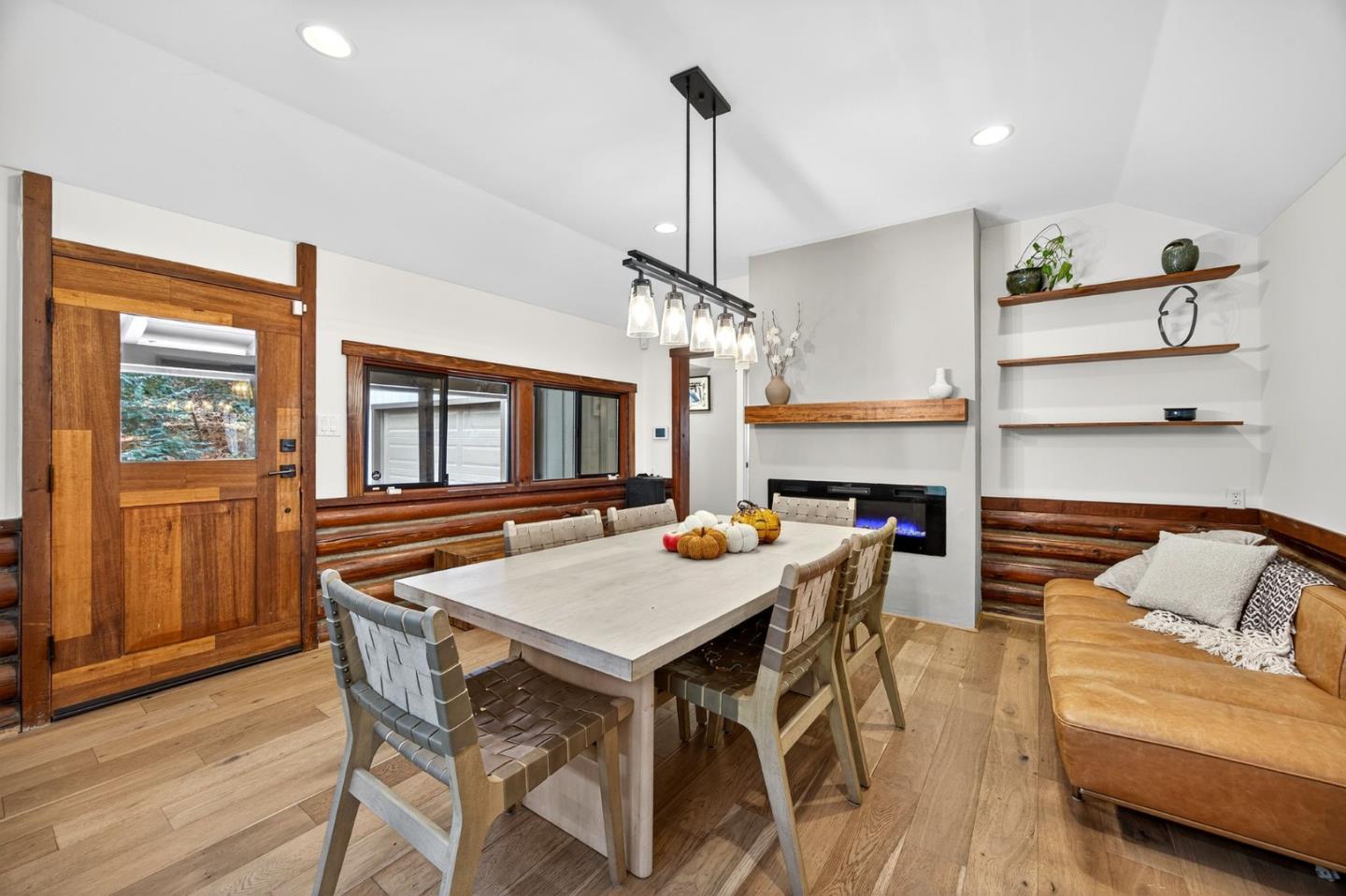 Detail Gallery Image 8 of 49 For 21860 Bear Creek Way, Los Gatos,  CA 95033 - 4 Beds | 3/1 Baths