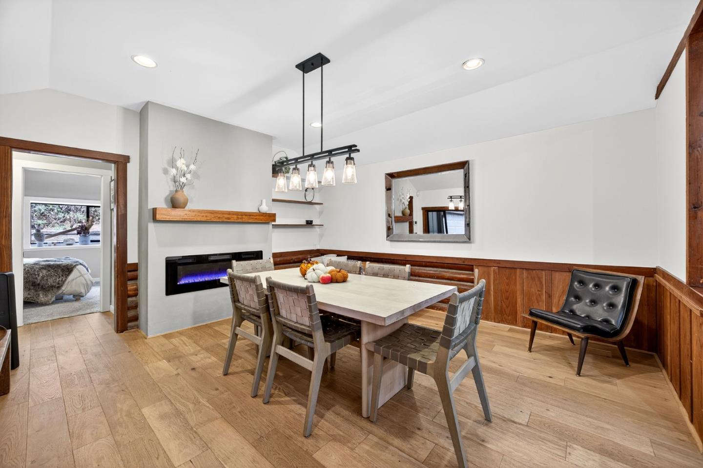 Detail Gallery Image 9 of 49 For 21860 Bear Creek Way, Los Gatos,  CA 95033 - 4 Beds | 3/1 Baths