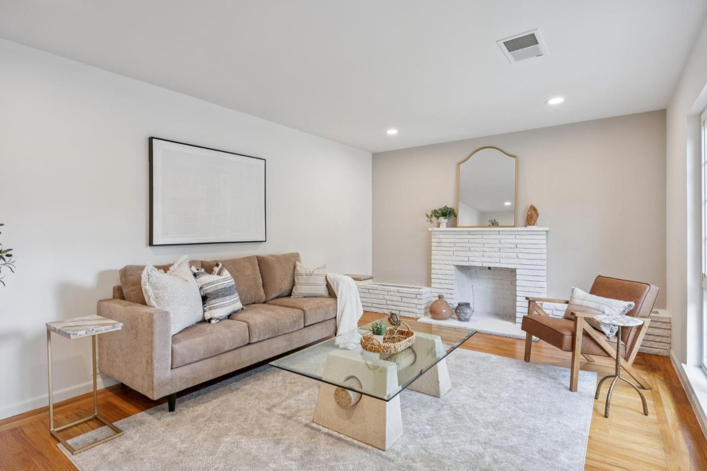 Detail Gallery Image 13 of 112 For 766 N Redwood Ave, San Jose,  CA 95128 - 3 Beds | 2 Baths