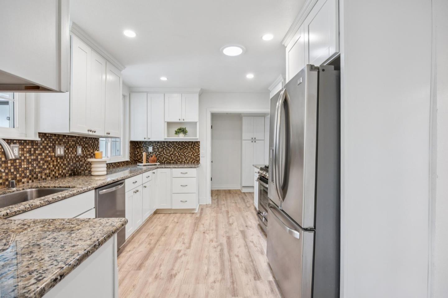 Detail Gallery Image 26 of 112 For 766 N Redwood Ave, San Jose,  CA 95128 - 3 Beds | 2 Baths