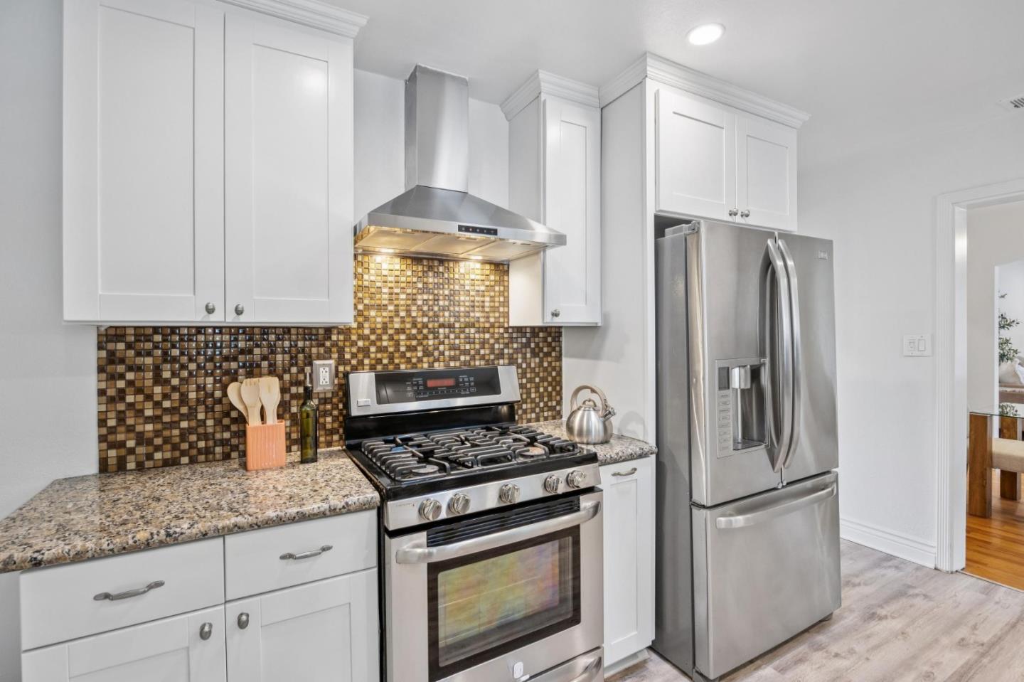 Detail Gallery Image 30 of 112 For 766 N Redwood Ave, San Jose,  CA 95128 - 3 Beds | 2 Baths