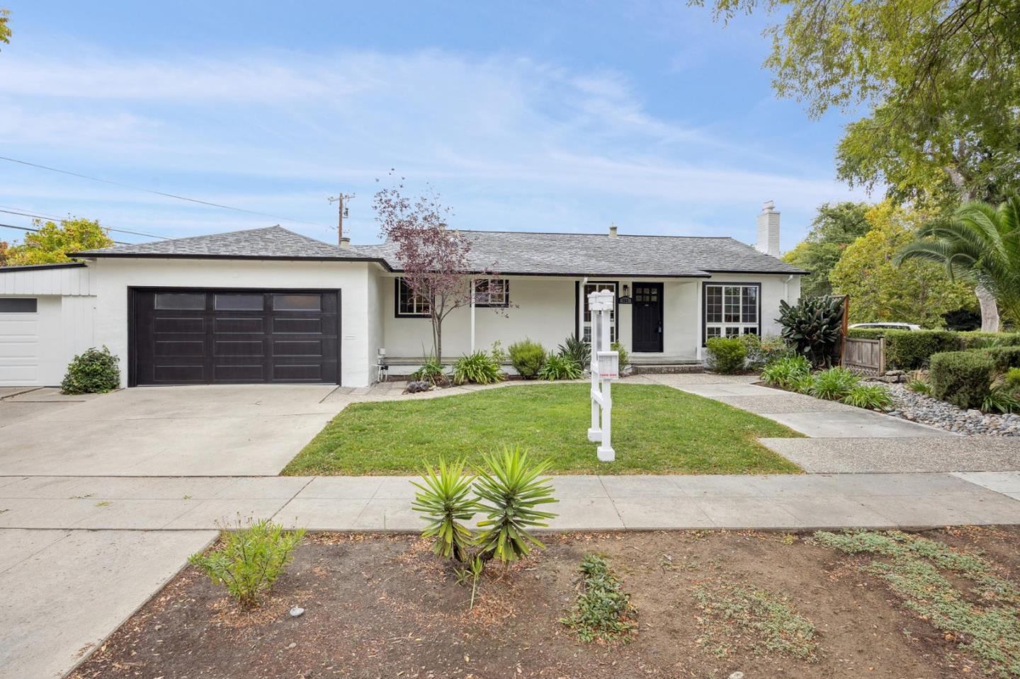 Detail Gallery Image 4 of 112 For 766 N Redwood Ave, San Jose,  CA 95128 - 3 Beds | 2 Baths