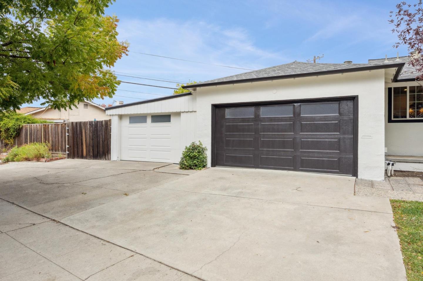 Detail Gallery Image 6 of 112 For 766 N Redwood Ave, San Jose,  CA 95128 - 3 Beds | 2 Baths