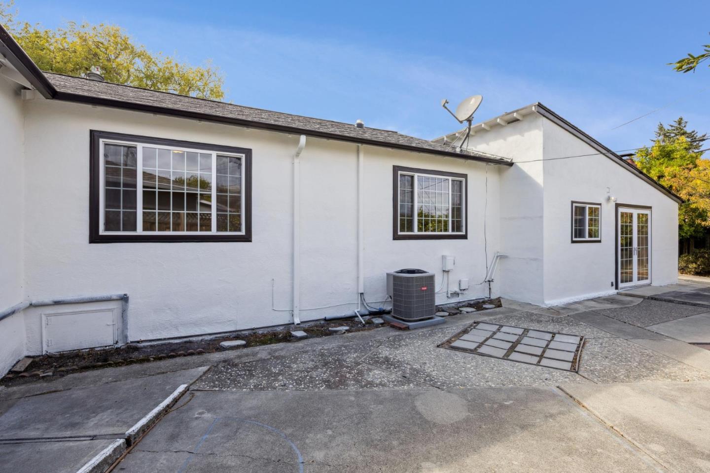 Detail Gallery Image 66 of 112 For 766 N Redwood Ave, San Jose,  CA 95128 - 3 Beds | 2 Baths