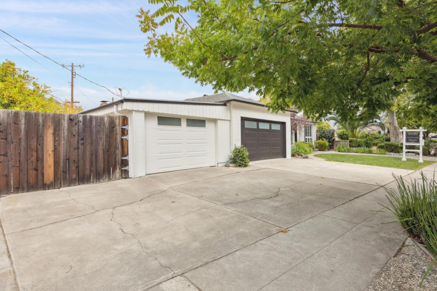 Detail Gallery Image 7 of 112 For 766 N Redwood Ave, San Jose,  CA 95128 - 3 Beds | 2 Baths