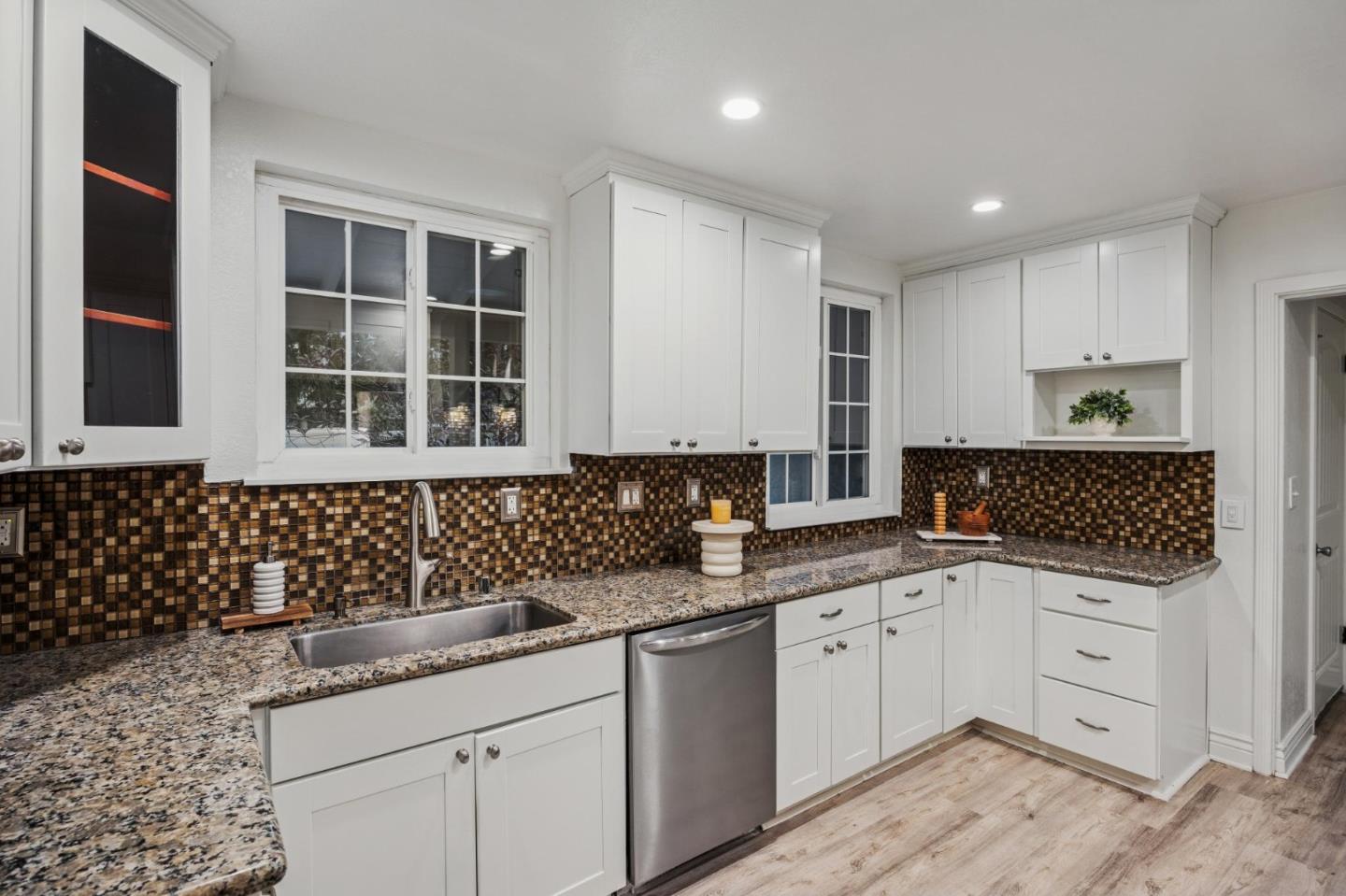 Detail Gallery Image 81 of 112 For 766 N Redwood Ave, San Jose,  CA 95128 - 3 Beds | 2 Baths