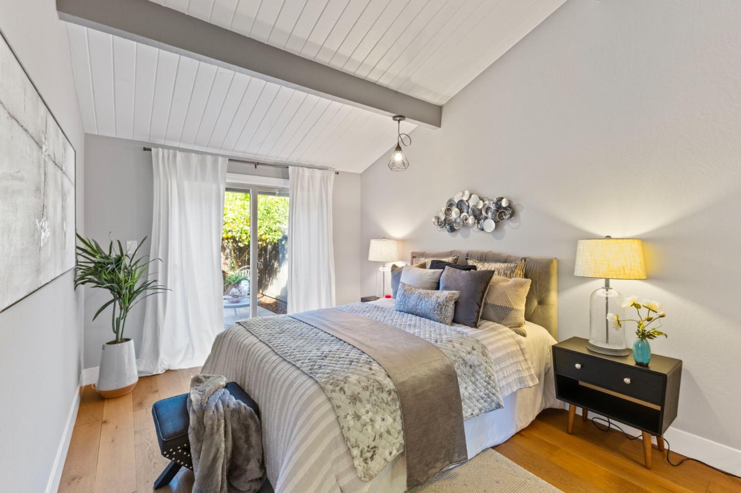 Detail Gallery Image 12 of 24 For 128 Brahms Way, Sunnyvale,  CA 94087 - 3 Beds | 2 Baths