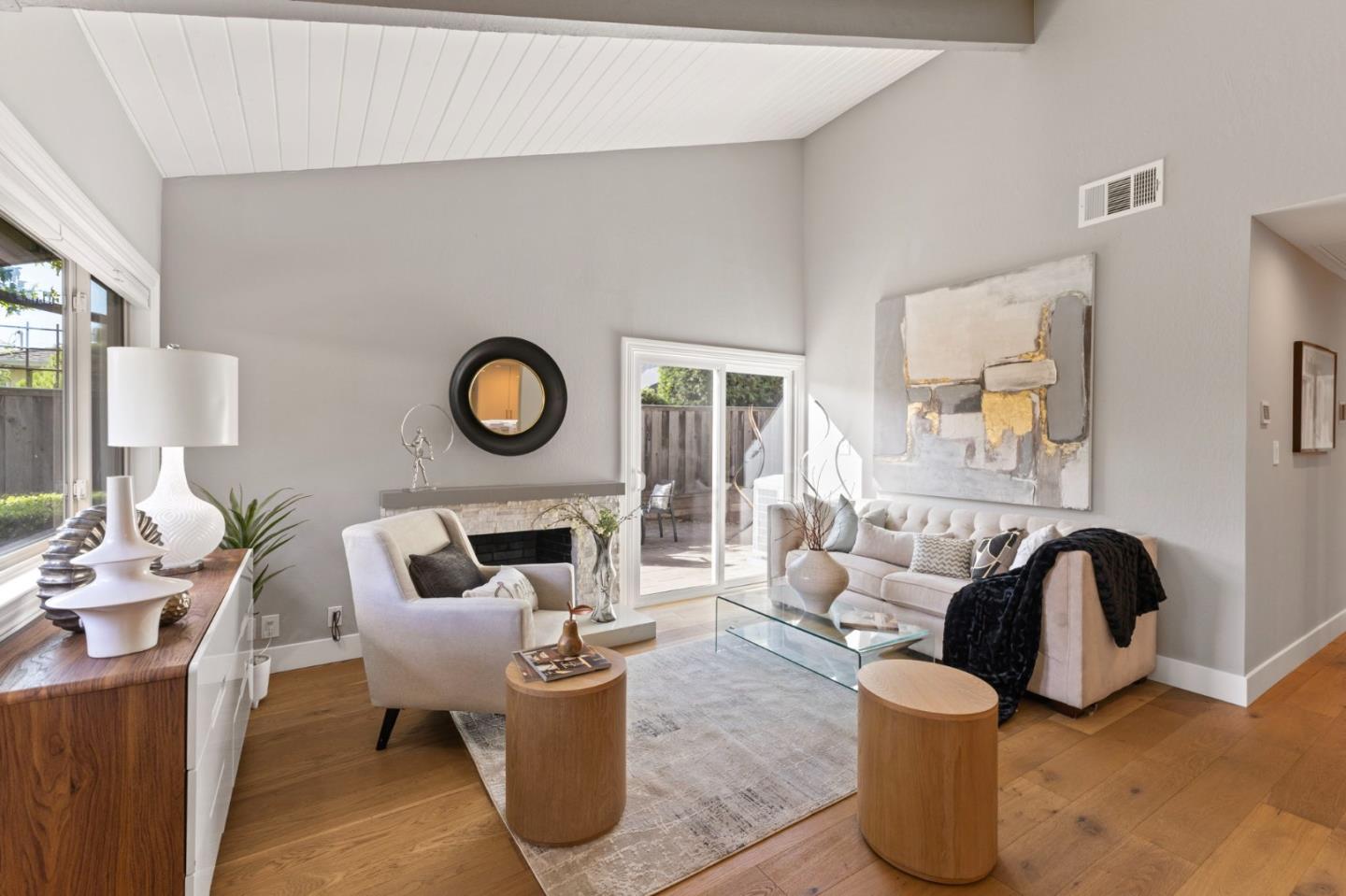 Detail Gallery Image 3 of 24 For 128 Brahms Way, Sunnyvale,  CA 94087 - 3 Beds | 2 Baths