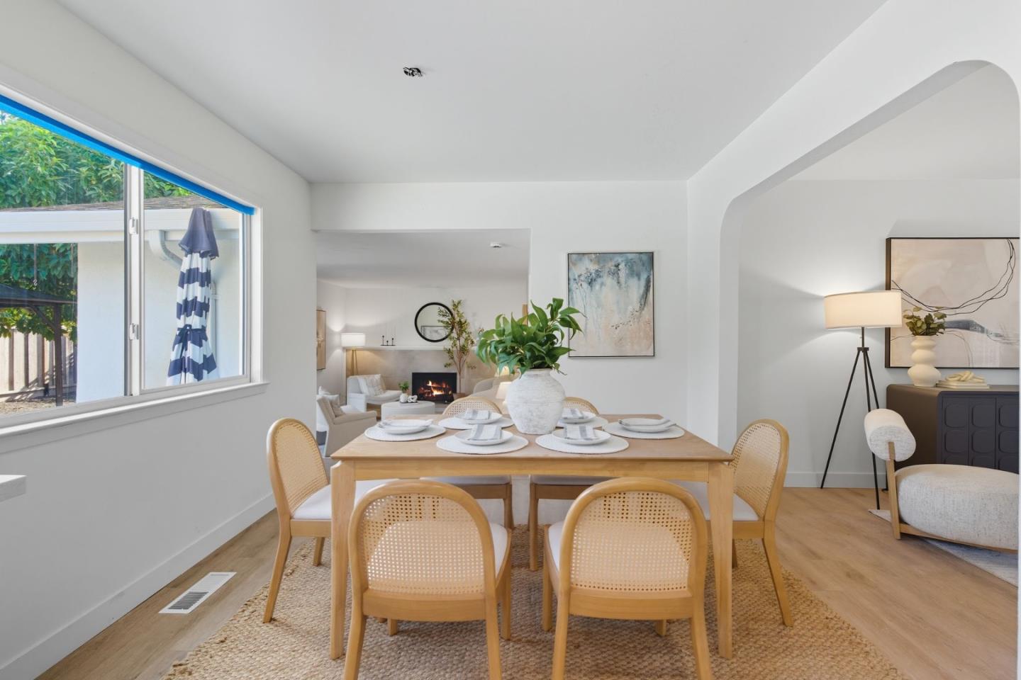 Detail Gallery Image 11 of 25 For 1640 Amhurst Way, Concord,  CA 94518 - 4 Beds | 2 Baths