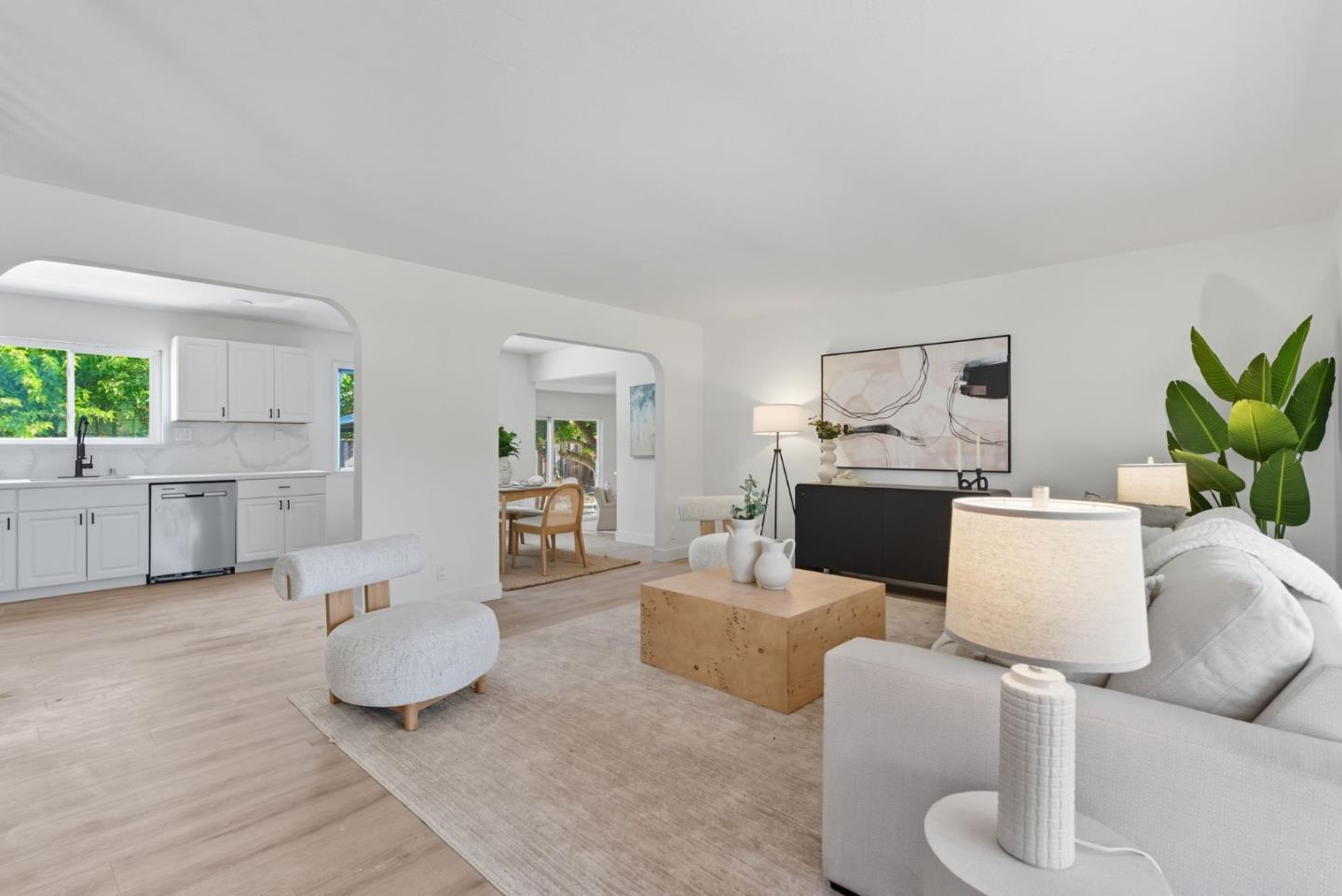 Detail Gallery Image 7 of 25 For 1640 Amhurst Way, Concord,  CA 94518 - 4 Beds | 2 Baths