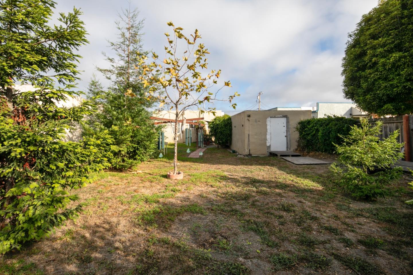 Detail Gallery Image 16 of 17 For 527 Park St, Salinas,  CA 93901 - 2 Beds | 1 Baths