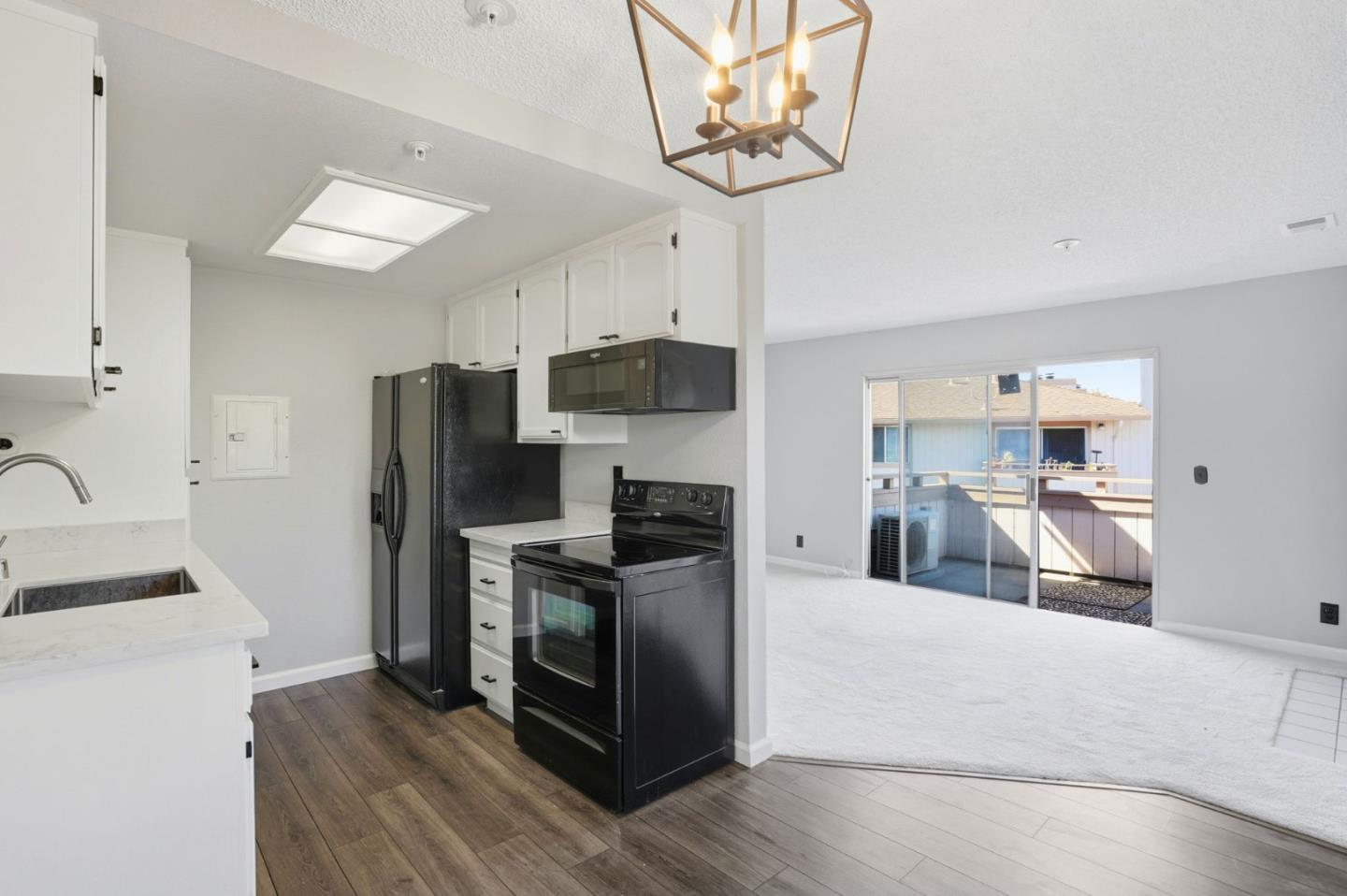 Detail Gallery Image 6 of 22 For 25163 Copa Del Oro Dr #202,  Hayward,  CA 94545 - 1 Beds | 1 Baths