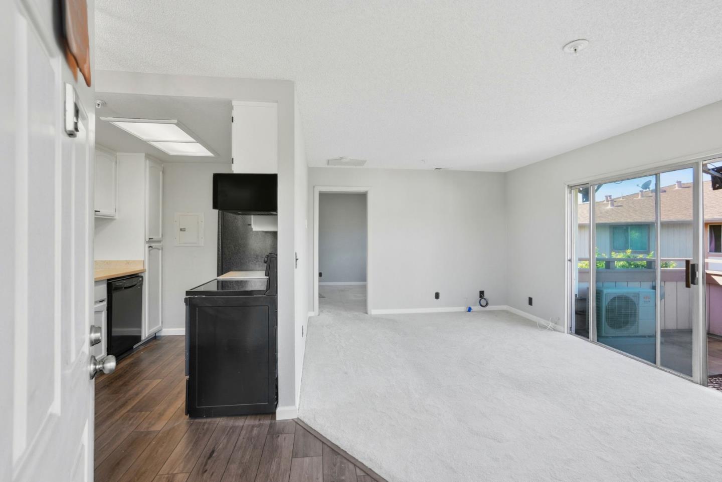 Detail Gallery Image 9 of 22 For 25163 Copa Del Oro Dr #202,  Hayward,  CA 94545 - 1 Beds | 1 Baths