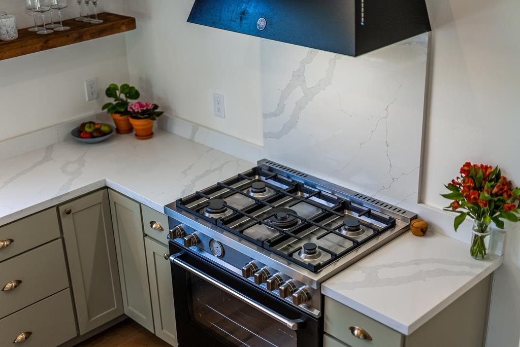 Detail Gallery Image 18 of 56 For 773 Asbury St, San Jose,  CA 95126 - 2 Beds | 1 Baths