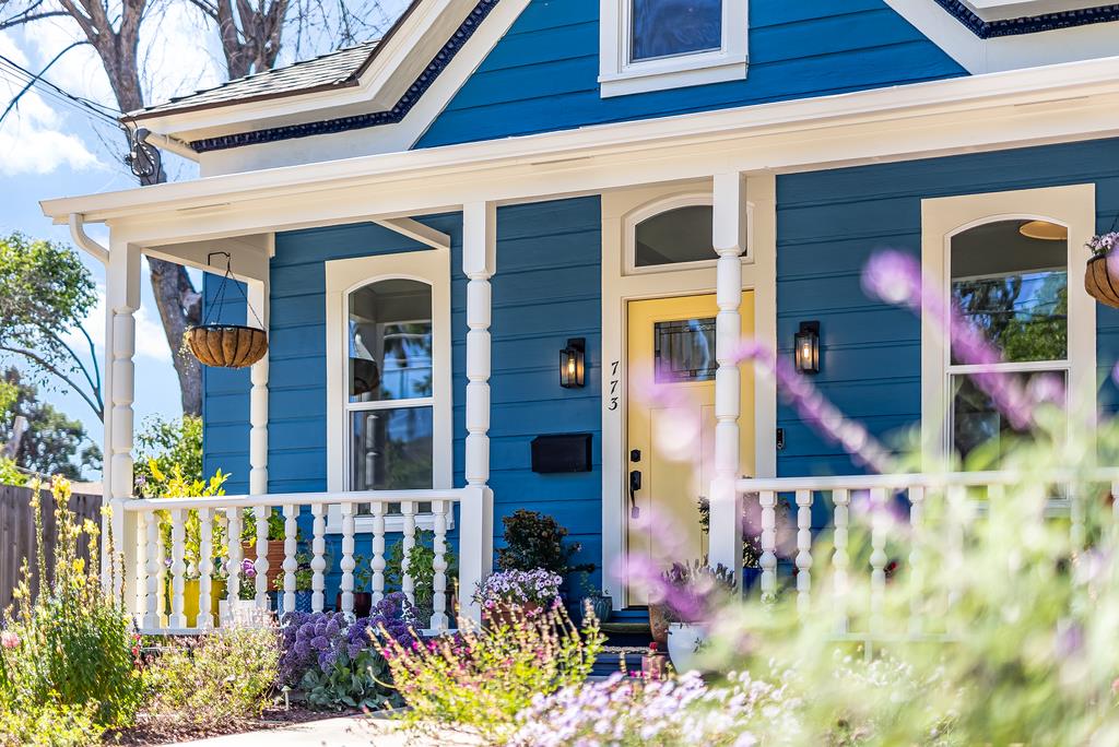 Detail Gallery Image 2 of 56 For 773 Asbury St, San Jose,  CA 95126 - 2 Beds | 1 Baths