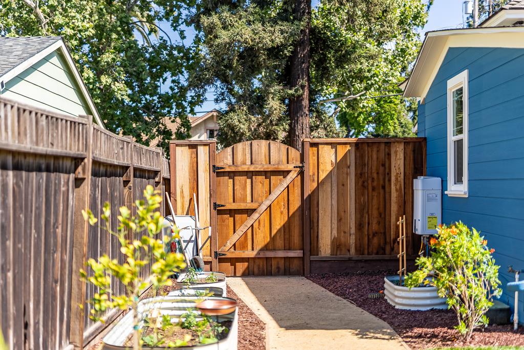 Detail Gallery Image 44 of 56 For 773 Asbury St, San Jose,  CA 95126 - 2 Beds | 1 Baths