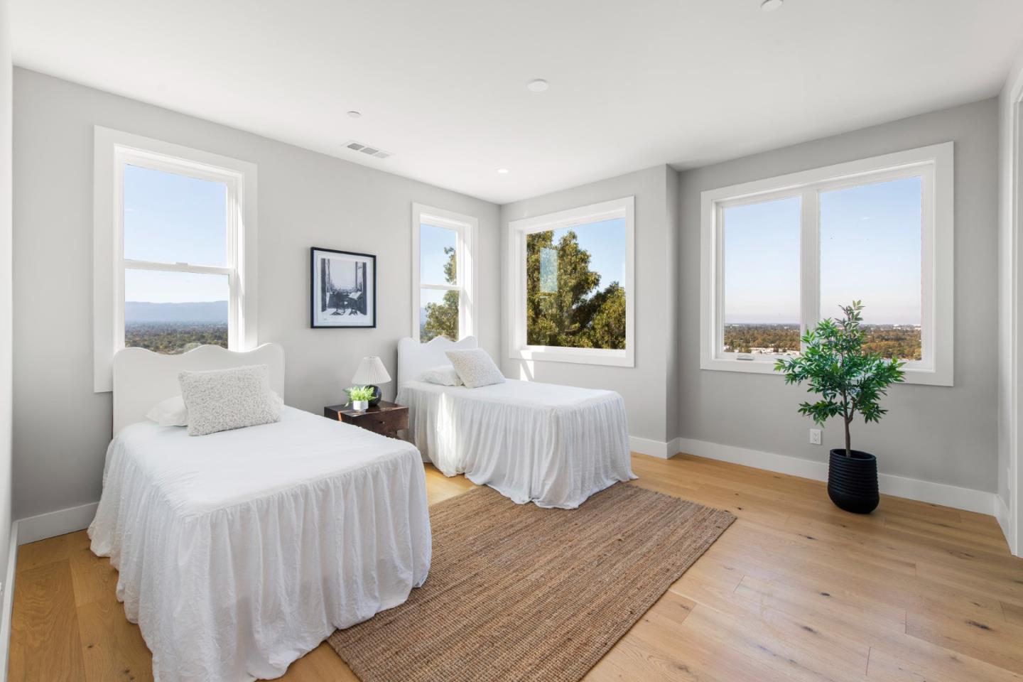 Detail Gallery Image 26 of 44 For 2661 Carol Dr, San Jose,  CA 95125 - 5 Beds | 5/1 Baths