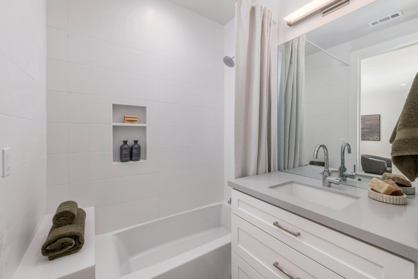 Detail Gallery Image 30 of 44 For 2661 Carol Dr, San Jose,  CA 95125 - 5 Beds | 5/1 Baths