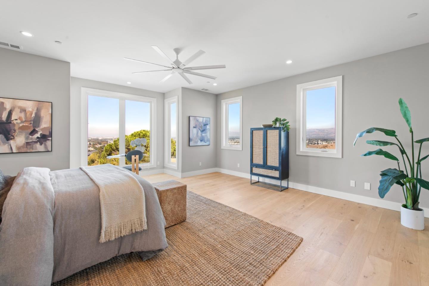 Detail Gallery Image 31 of 44 For 2661 Carol Dr, San Jose,  CA 95125 - 5 Beds | 5/1 Baths