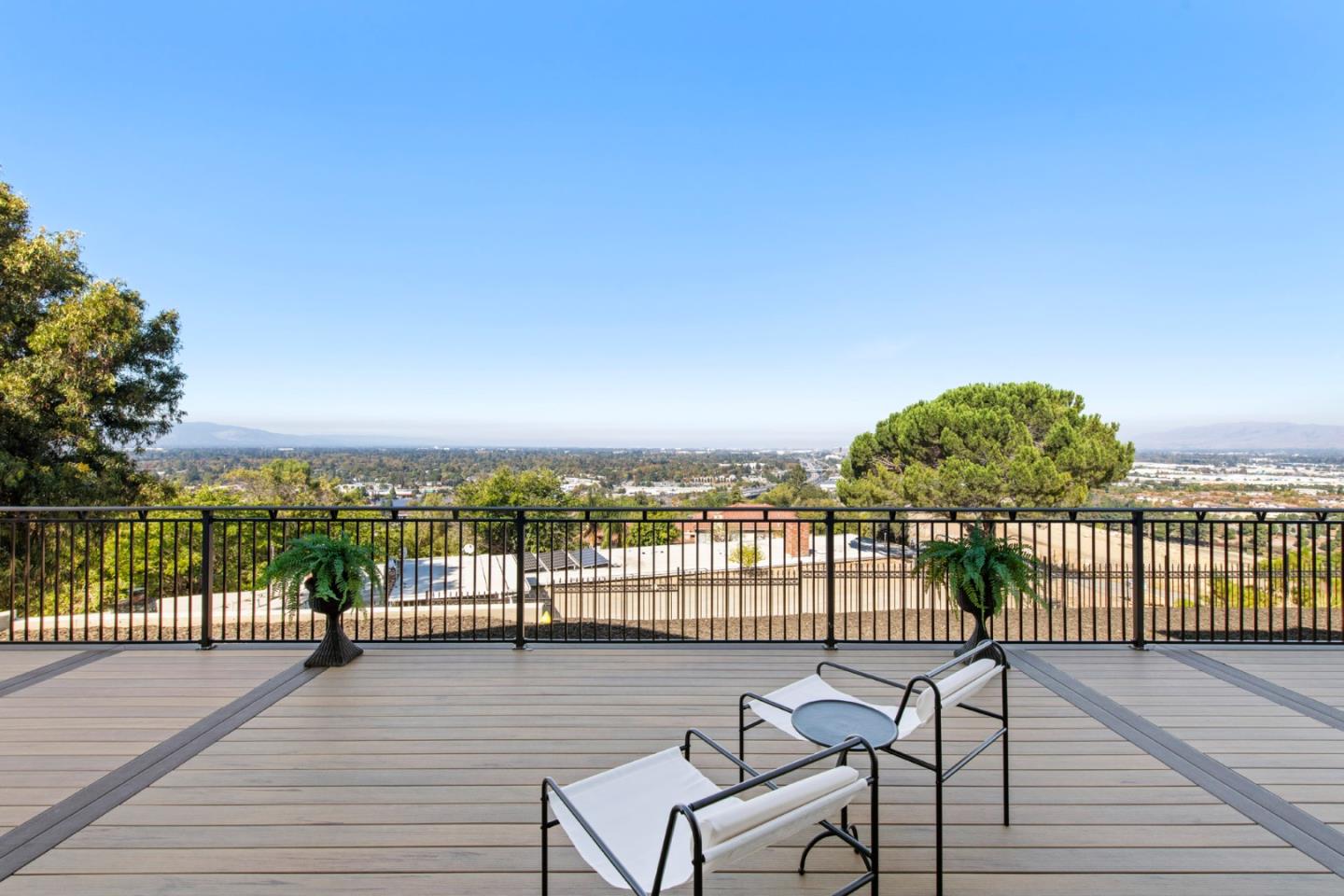 Detail Gallery Image 35 of 44 For 2661 Carol Dr, San Jose,  CA 95125 - 5 Beds | 5/1 Baths