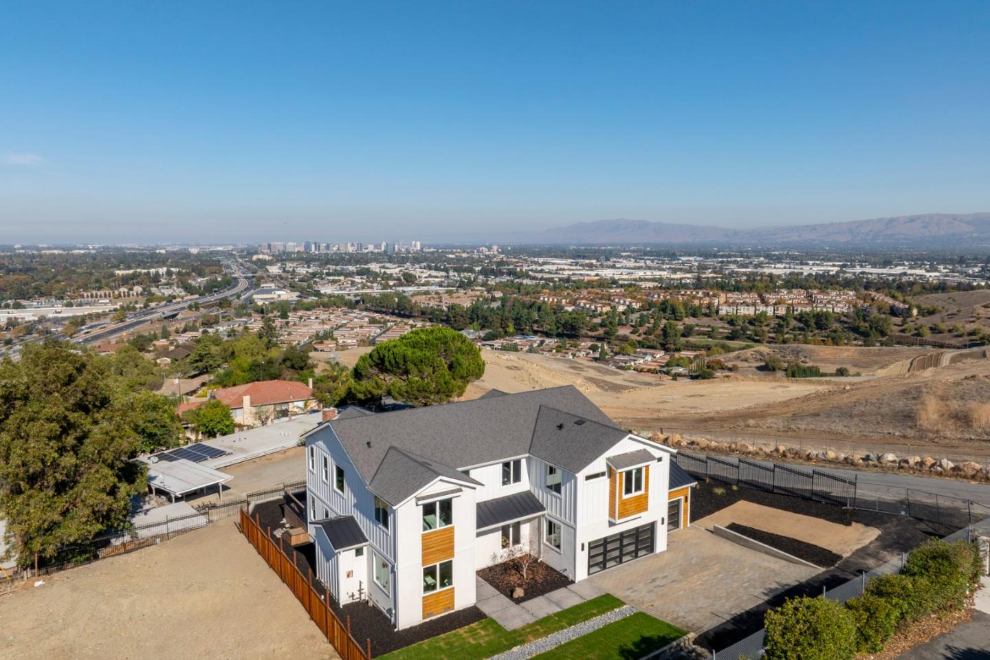 Detail Gallery Image 42 of 44 For 2661 Carol Dr, San Jose,  CA 95125 - 5 Beds | 5/1 Baths