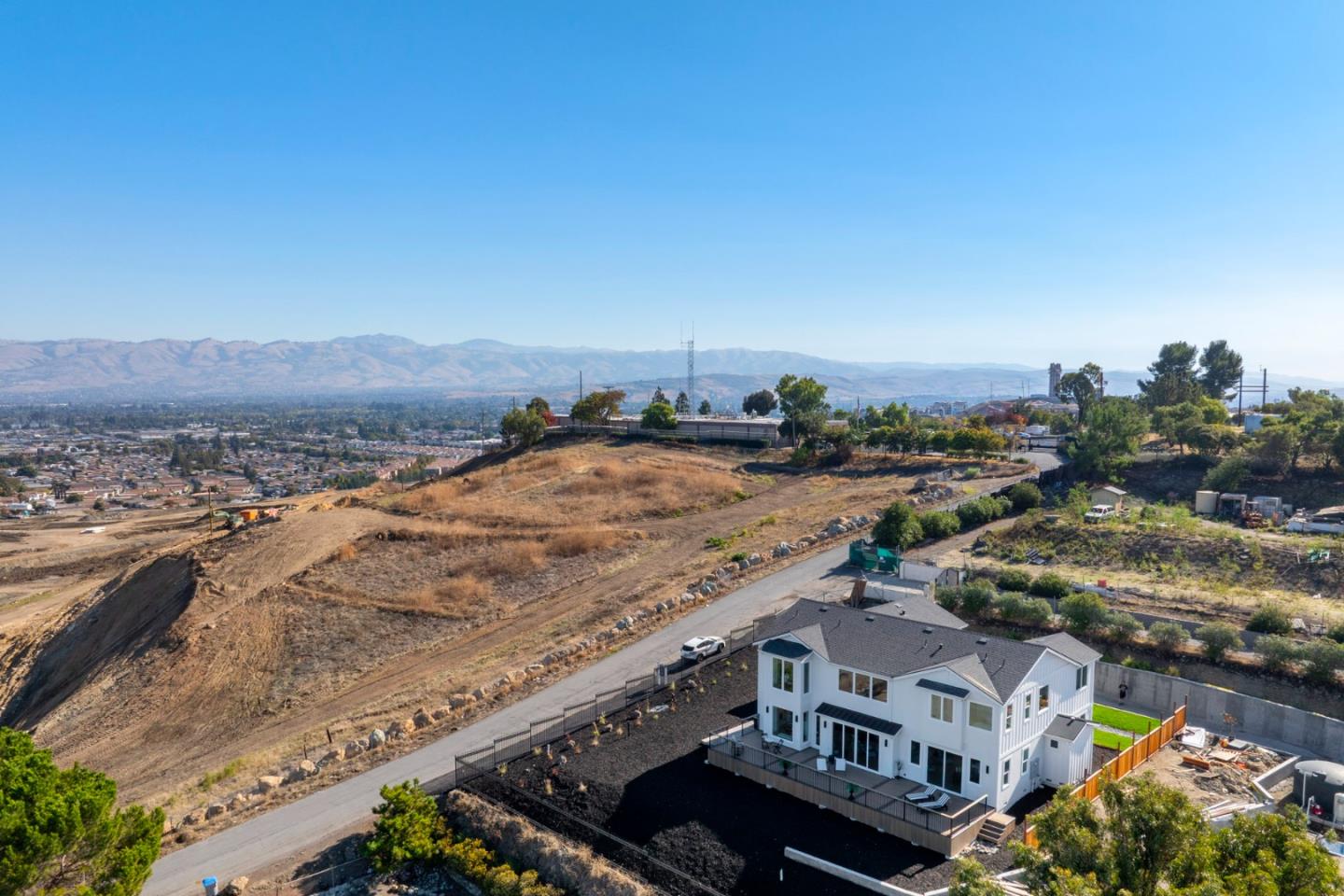 Detail Gallery Image 43 of 44 For 2661 Carol Dr, San Jose,  CA 95125 - 5 Beds | 5/1 Baths