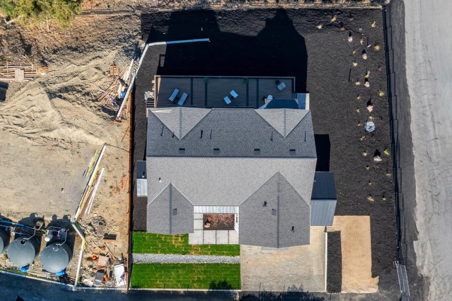 Detail Gallery Image 44 of 44 For 2661 Carol Dr, San Jose,  CA 95125 - 5 Beds | 5/1 Baths