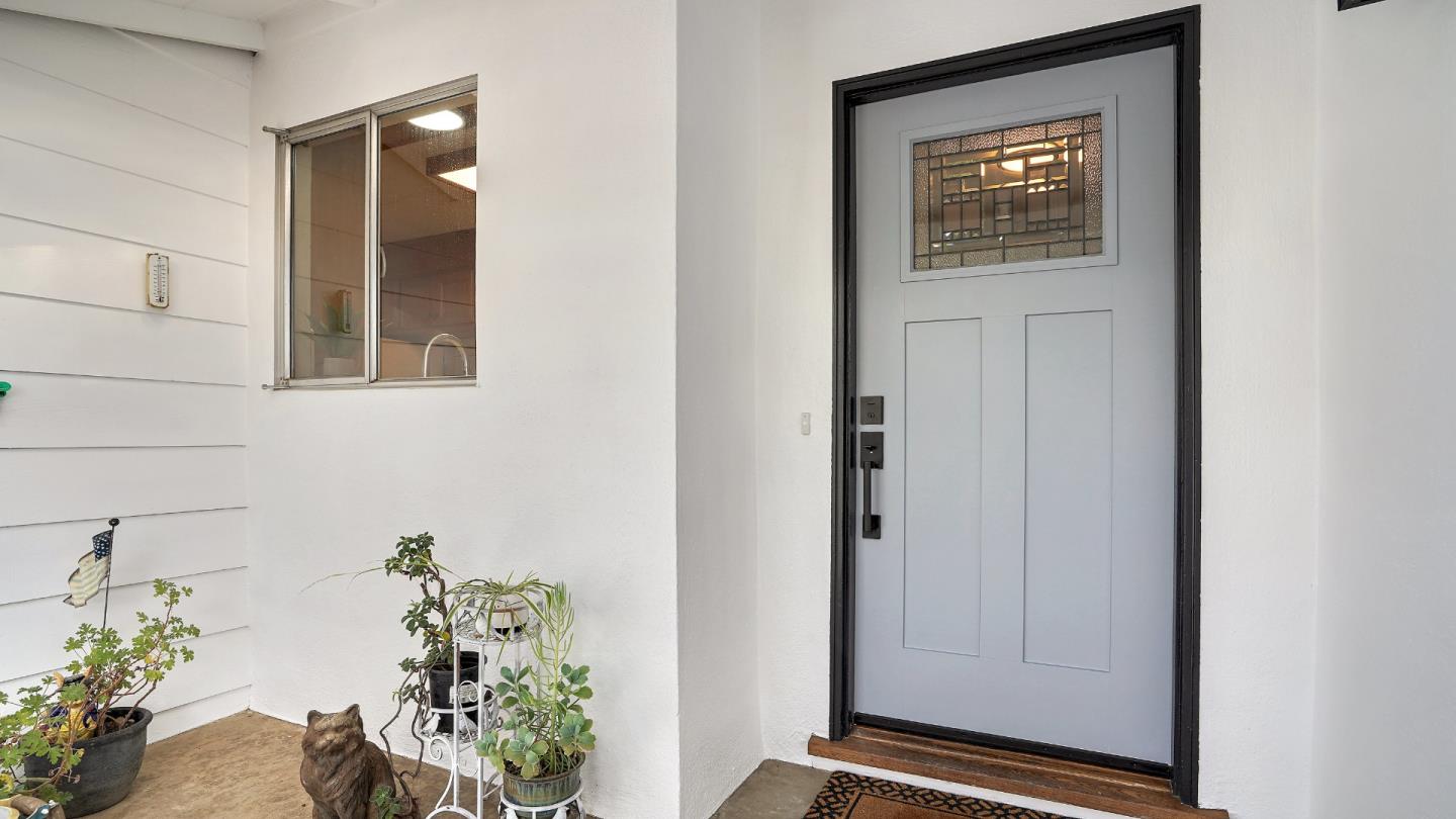 Detail Gallery Image 11 of 59 For 10350 Mann Dr, Cupertino,  CA 95014 - 3 Beds | 2 Baths