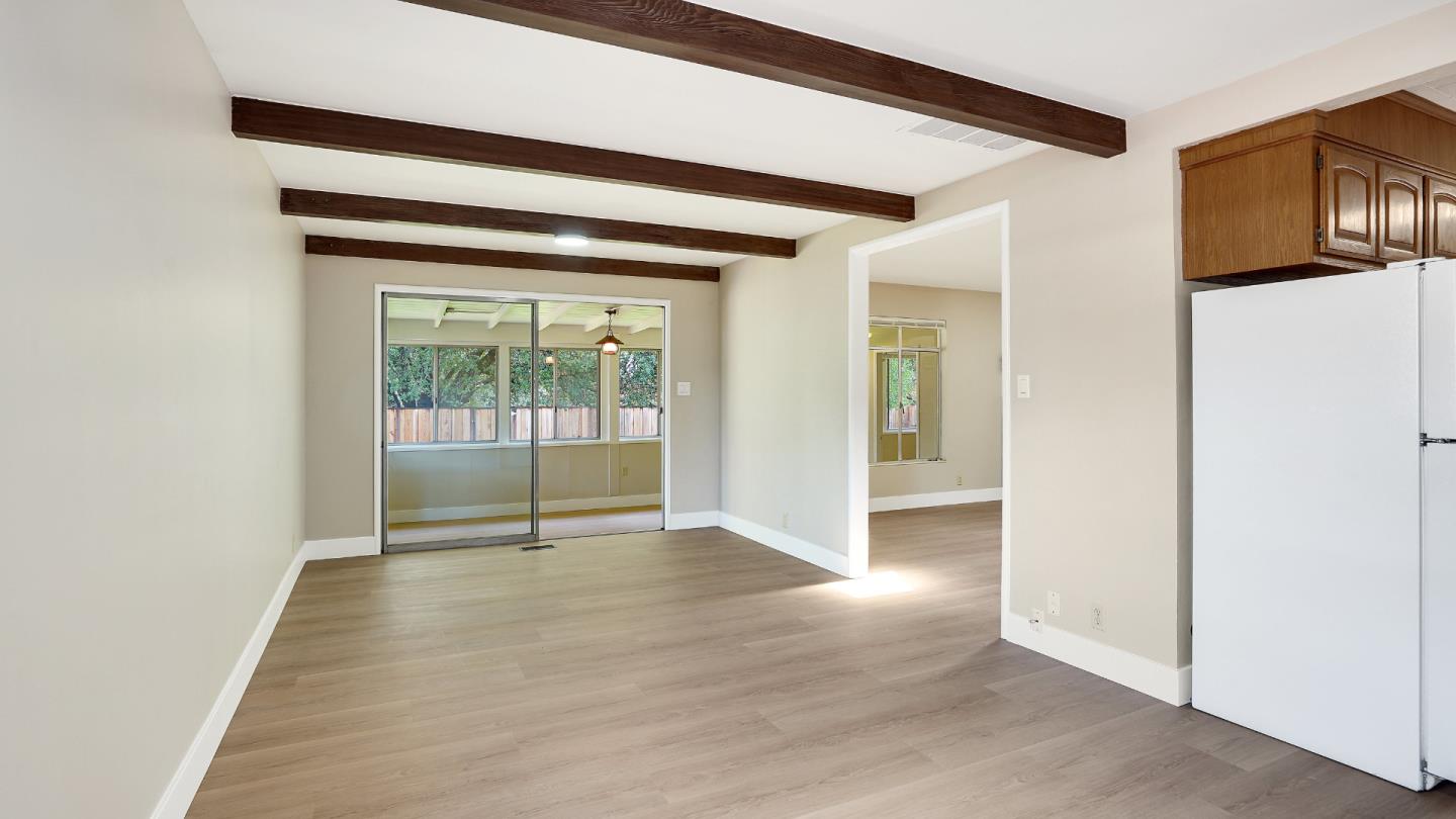 Detail Gallery Image 17 of 59 For 10350 Mann Dr, Cupertino,  CA 95014 - 3 Beds | 2 Baths