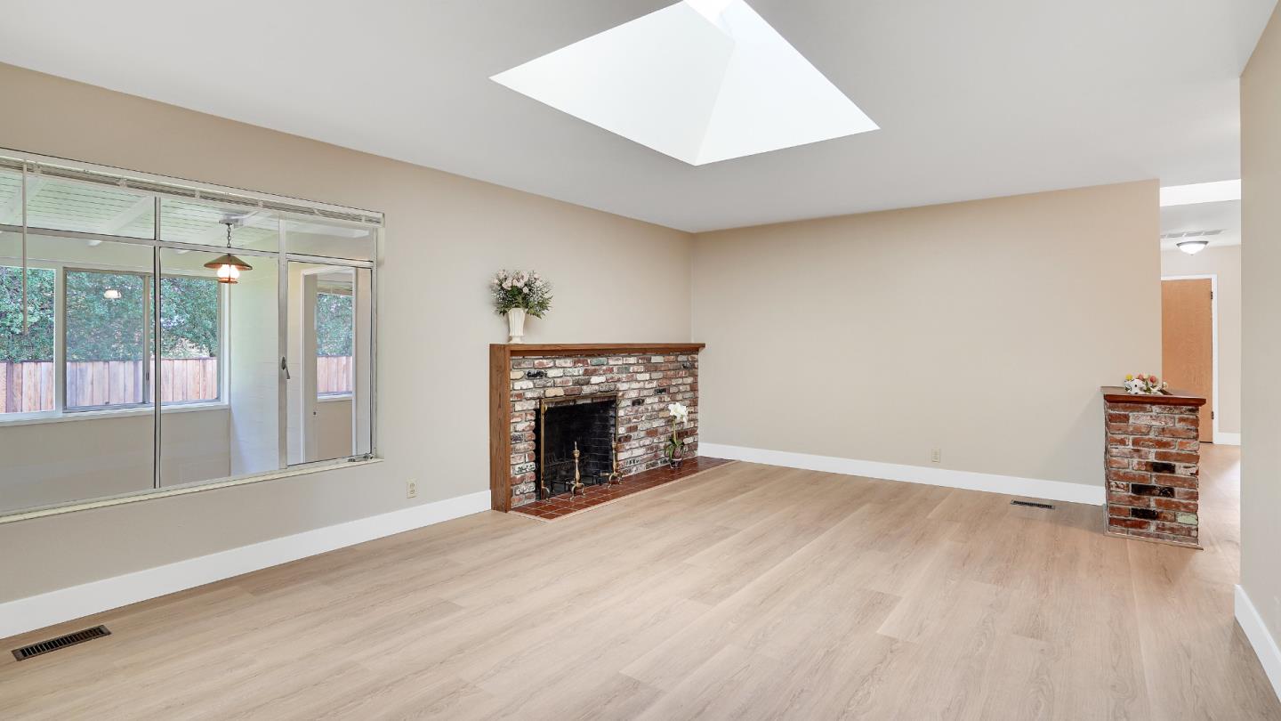 Detail Gallery Image 19 of 59 For 10350 Mann Dr, Cupertino,  CA 95014 - 3 Beds | 2 Baths