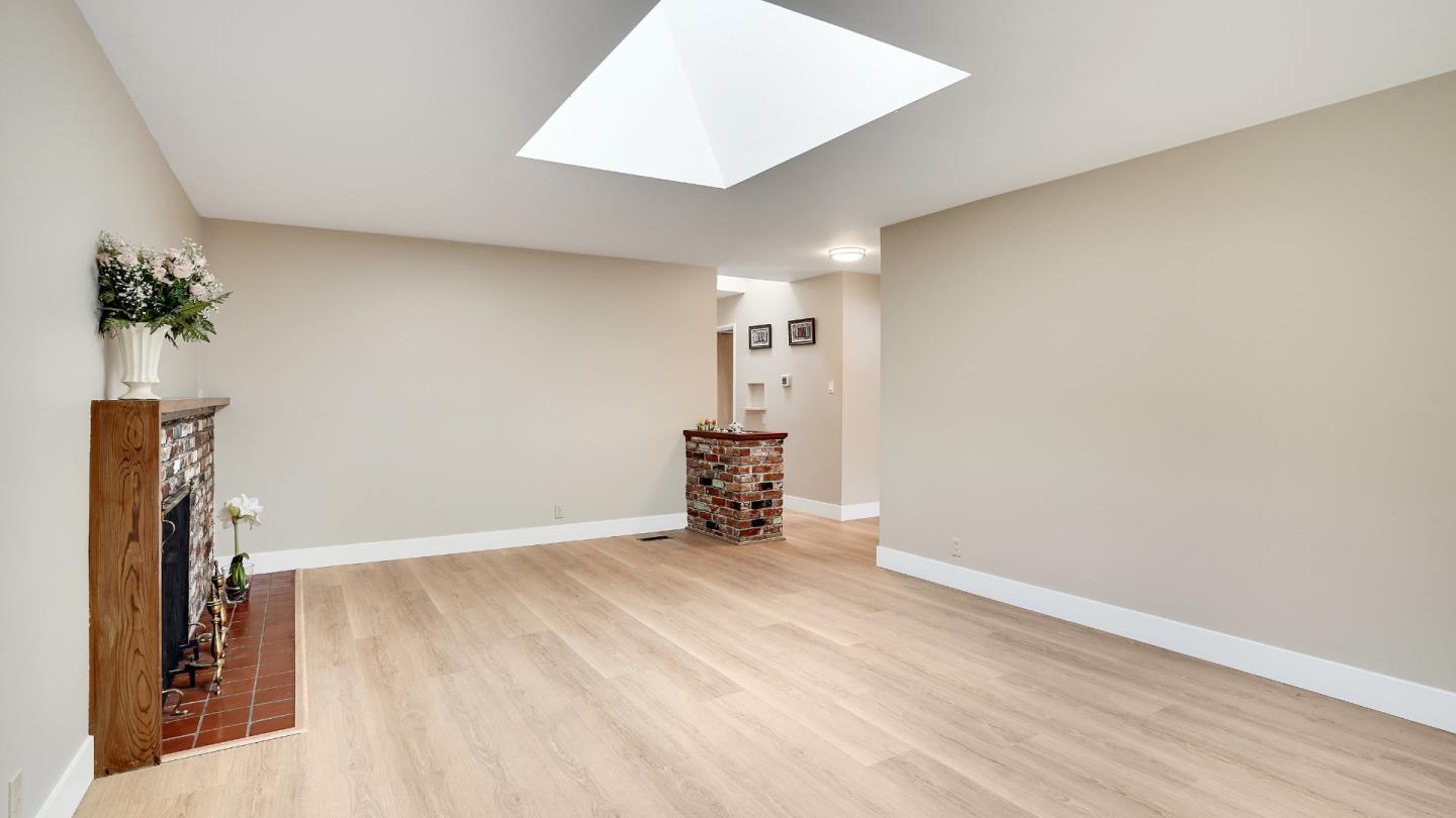 Detail Gallery Image 20 of 59 For 10350 Mann Dr, Cupertino,  CA 95014 - 3 Beds | 2 Baths