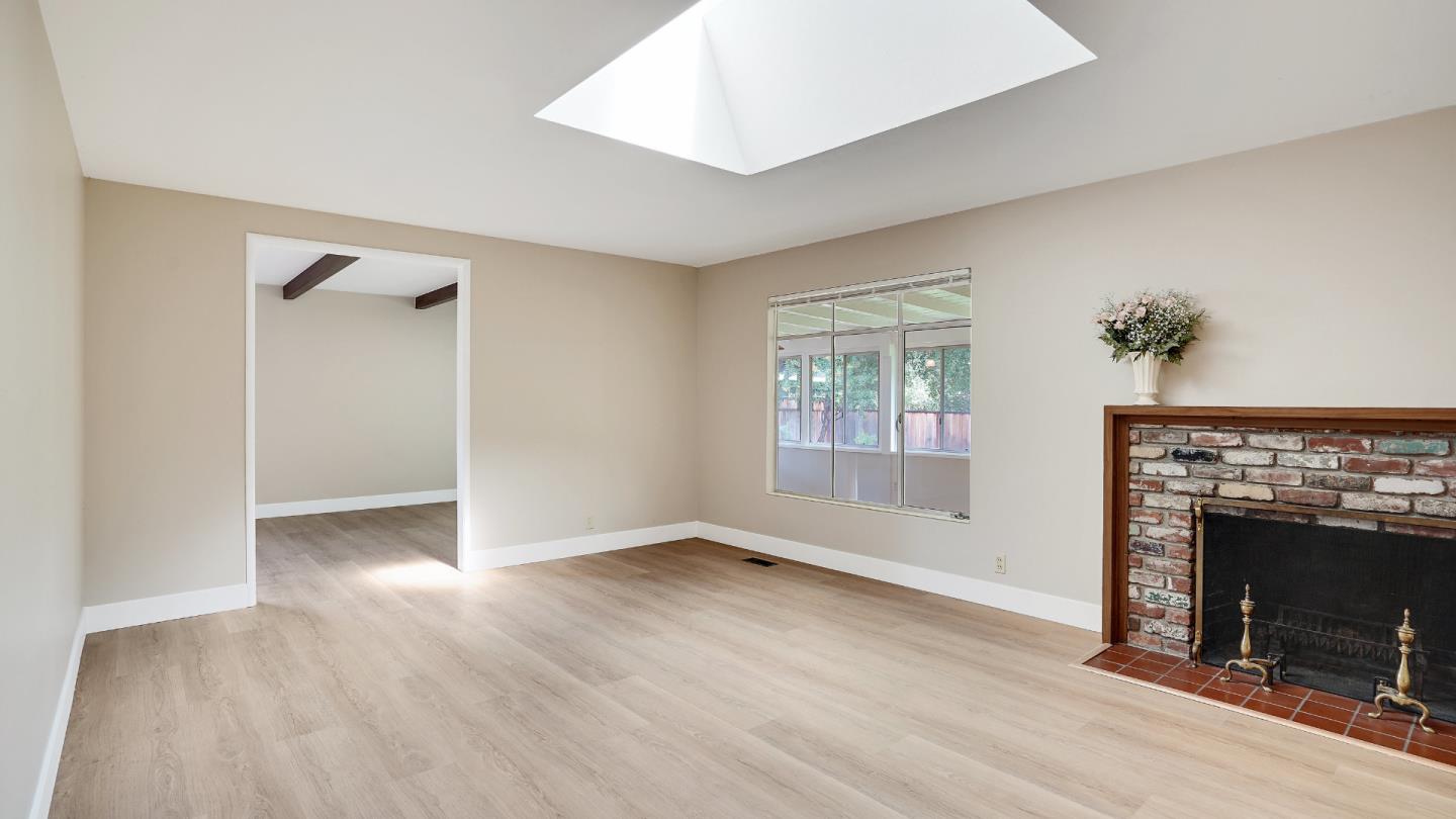 Detail Gallery Image 22 of 59 For 10350 Mann Dr, Cupertino,  CA 95014 - 3 Beds | 2 Baths