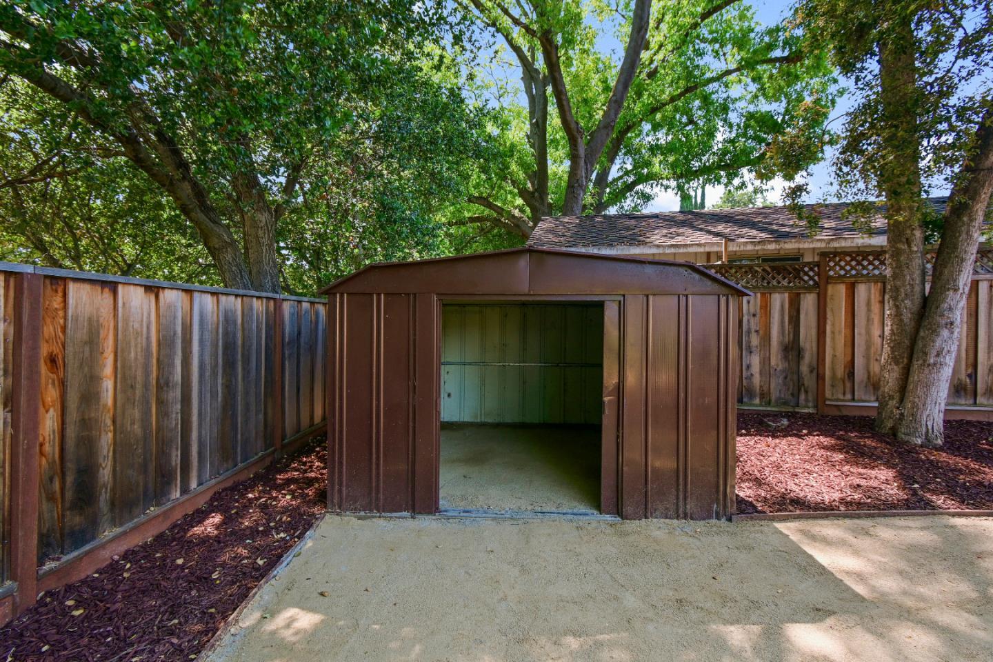 Detail Gallery Image 39 of 59 For 10350 Mann Dr, Cupertino,  CA 95014 - 3 Beds | 2 Baths