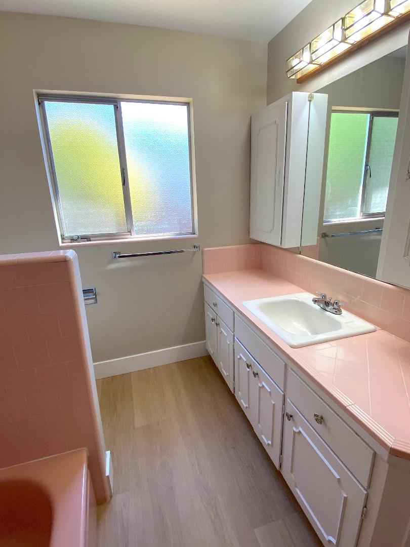 Detail Gallery Image 53 of 59 For 10350 Mann Dr, Cupertino,  CA 95014 - 3 Beds | 2 Baths