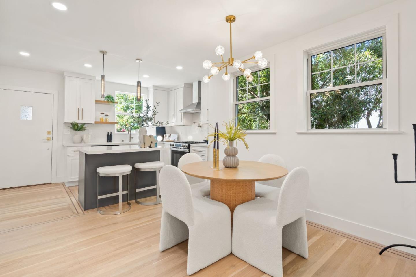 Detail Gallery Image 12 of 66 For 909 S Grant St, San Mateo,  CA 94402 - 4 Beds | 4 Baths