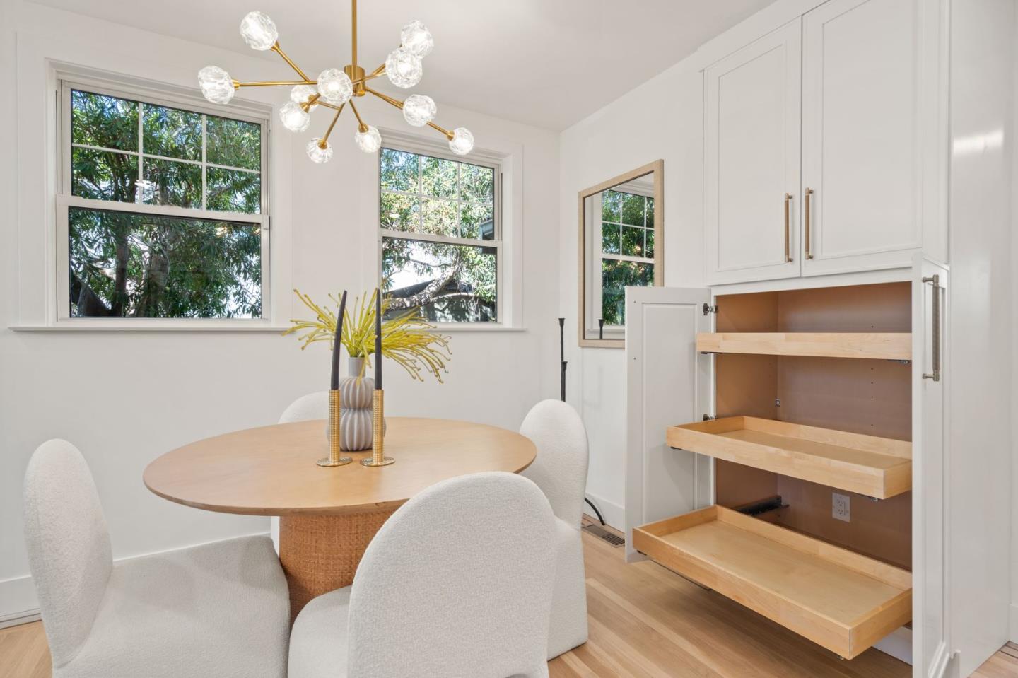 Detail Gallery Image 14 of 66 For 909 S Grant St, San Mateo,  CA 94402 - 4 Beds | 4 Baths