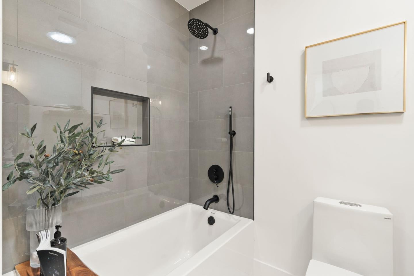 Detail Gallery Image 18 of 66 For 909 S Grant St, San Mateo,  CA 94402 - 4 Beds | 4 Baths