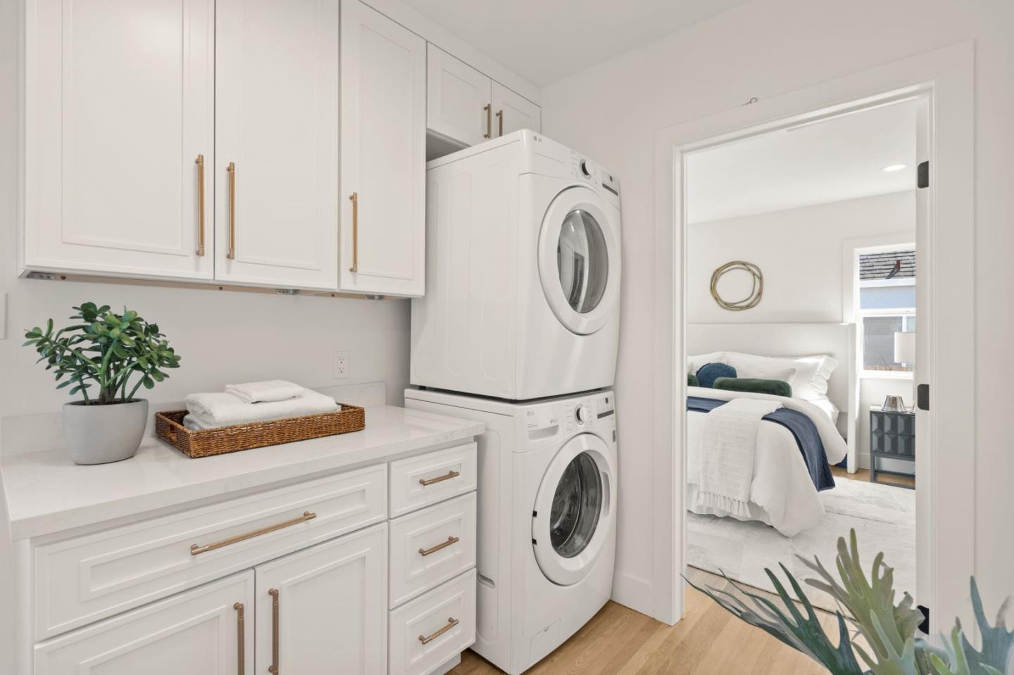 Detail Gallery Image 22 of 66 For 909 S Grant St, San Mateo,  CA 94402 - 4 Beds | 4 Baths