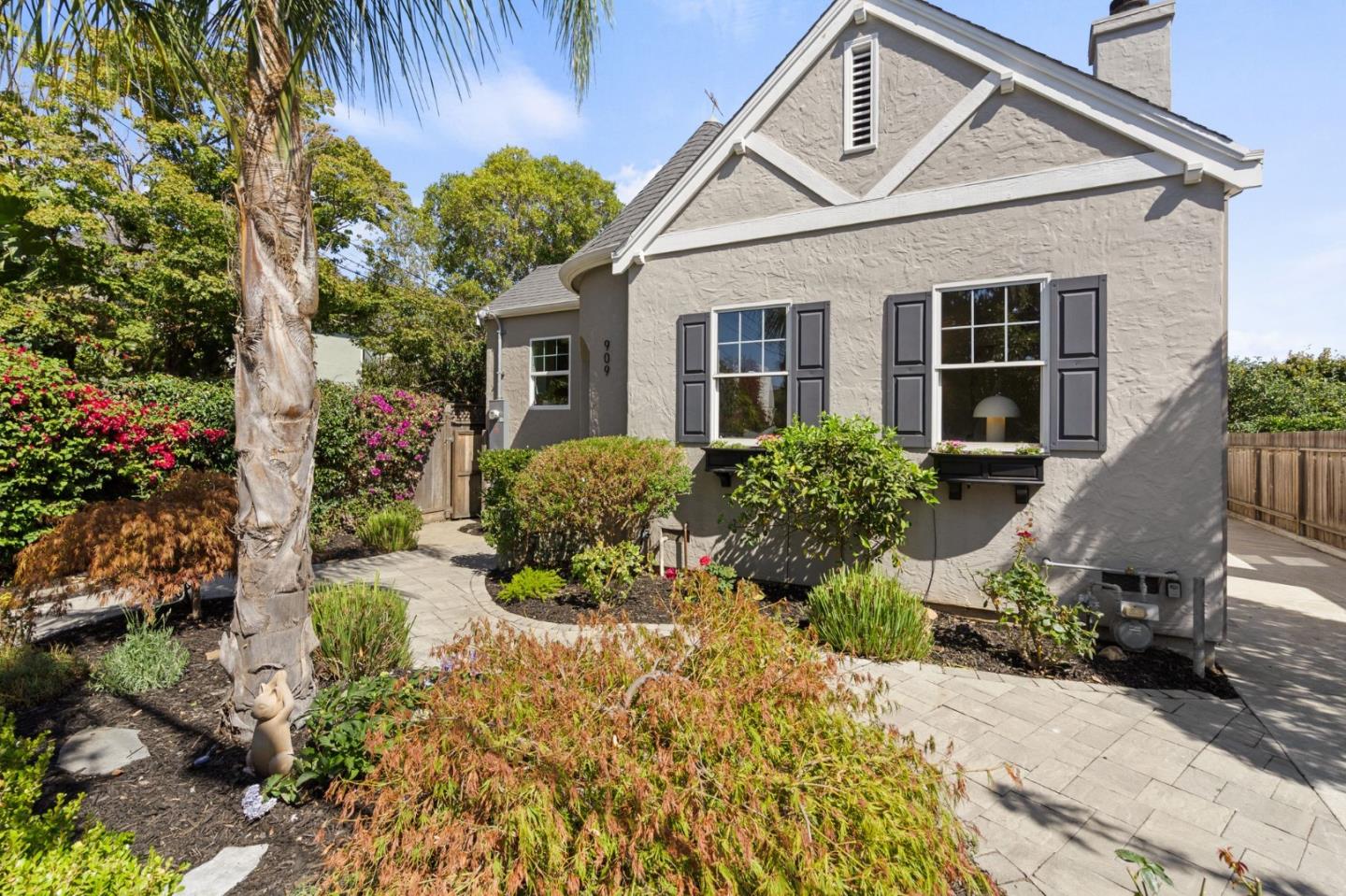 Detail Gallery Image 56 of 66 For 909 S Grant St, San Mateo,  CA 94402 - 4 Beds | 4 Baths