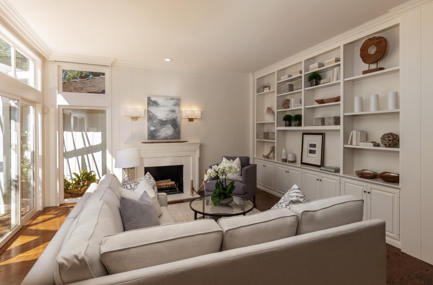 Detail Gallery Image 12 of 29 For 69 Flood Cir, Atherton,  CA 94027 - 5 Beds | 4/1 Baths