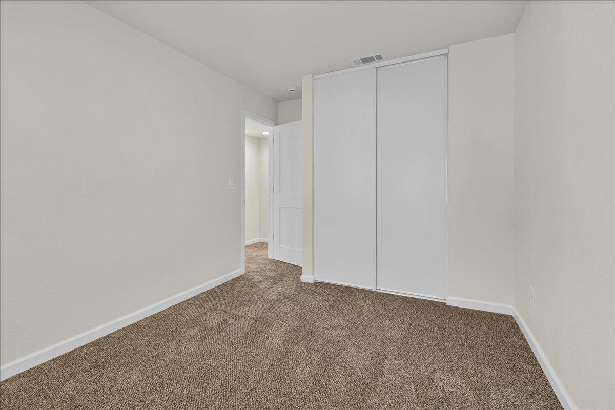 Detail Gallery Image 12 of 15 For 1521 Ebro Cir, Salinas,  CA 93906 - 3 Beds | 2 Baths