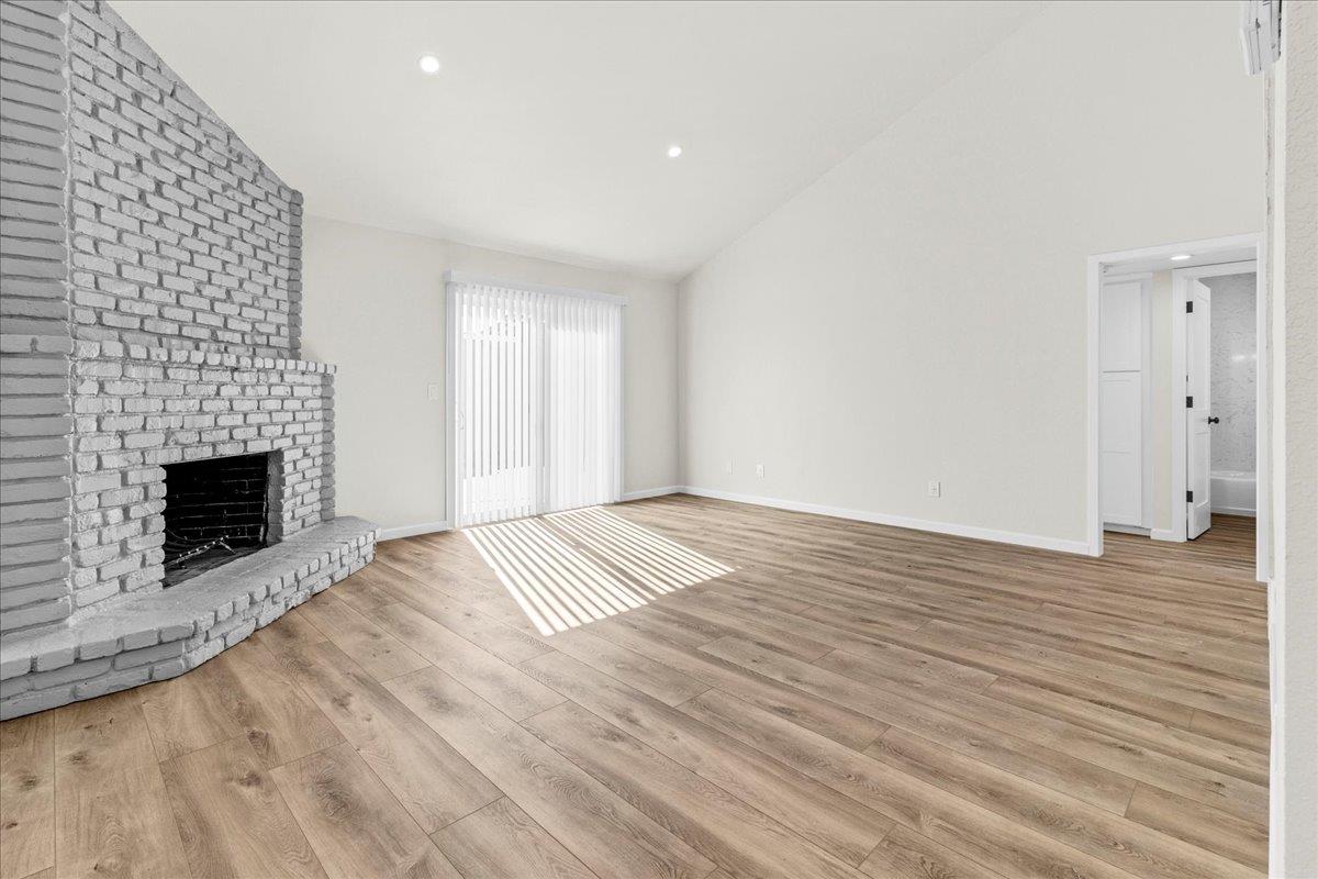 Detail Gallery Image 5 of 15 For 1521 Ebro Cir, Salinas,  CA 93906 - 3 Beds | 2 Baths